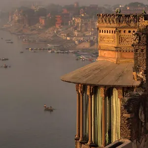 Brijrama Palace, - By The Ganges ***** Bénarès