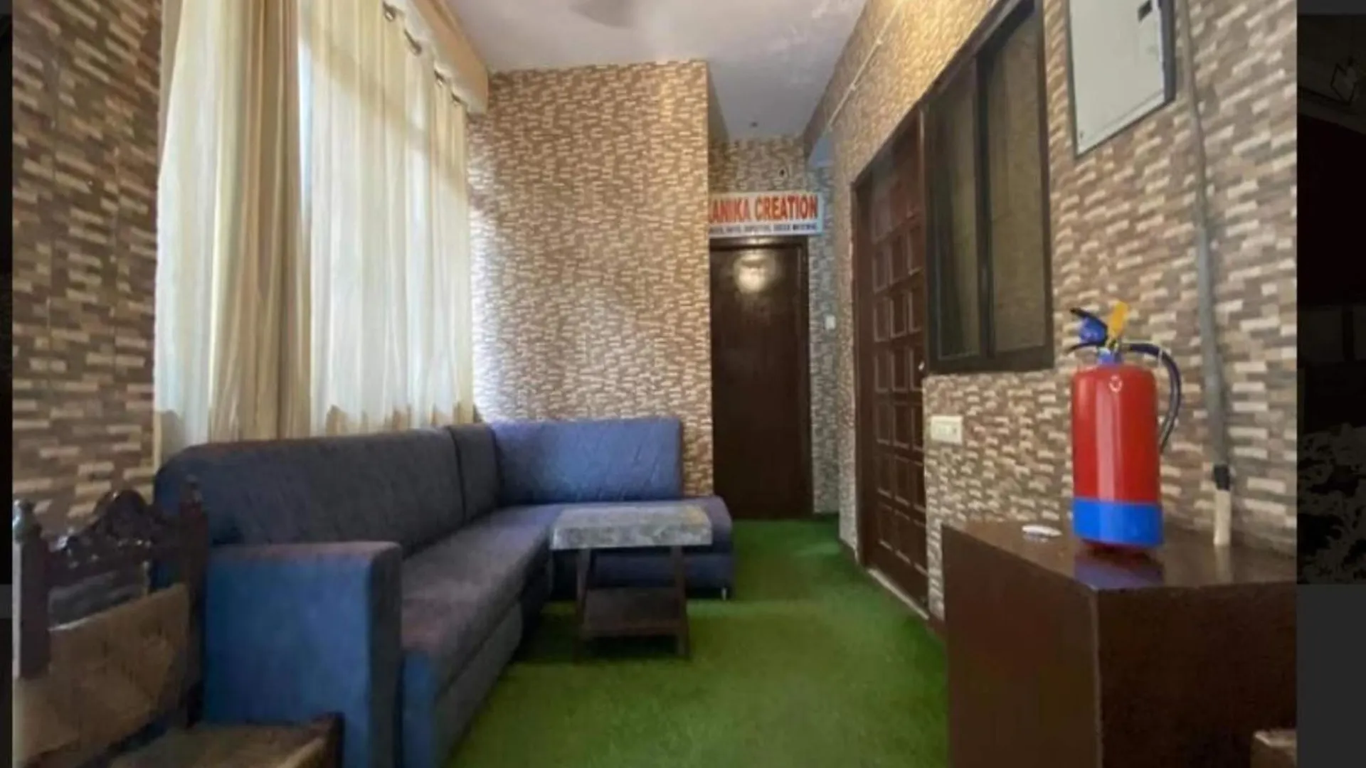 Hotel New Ashiyana Palace Near Ganga Ghat And Vishwanath Temple Varanasi