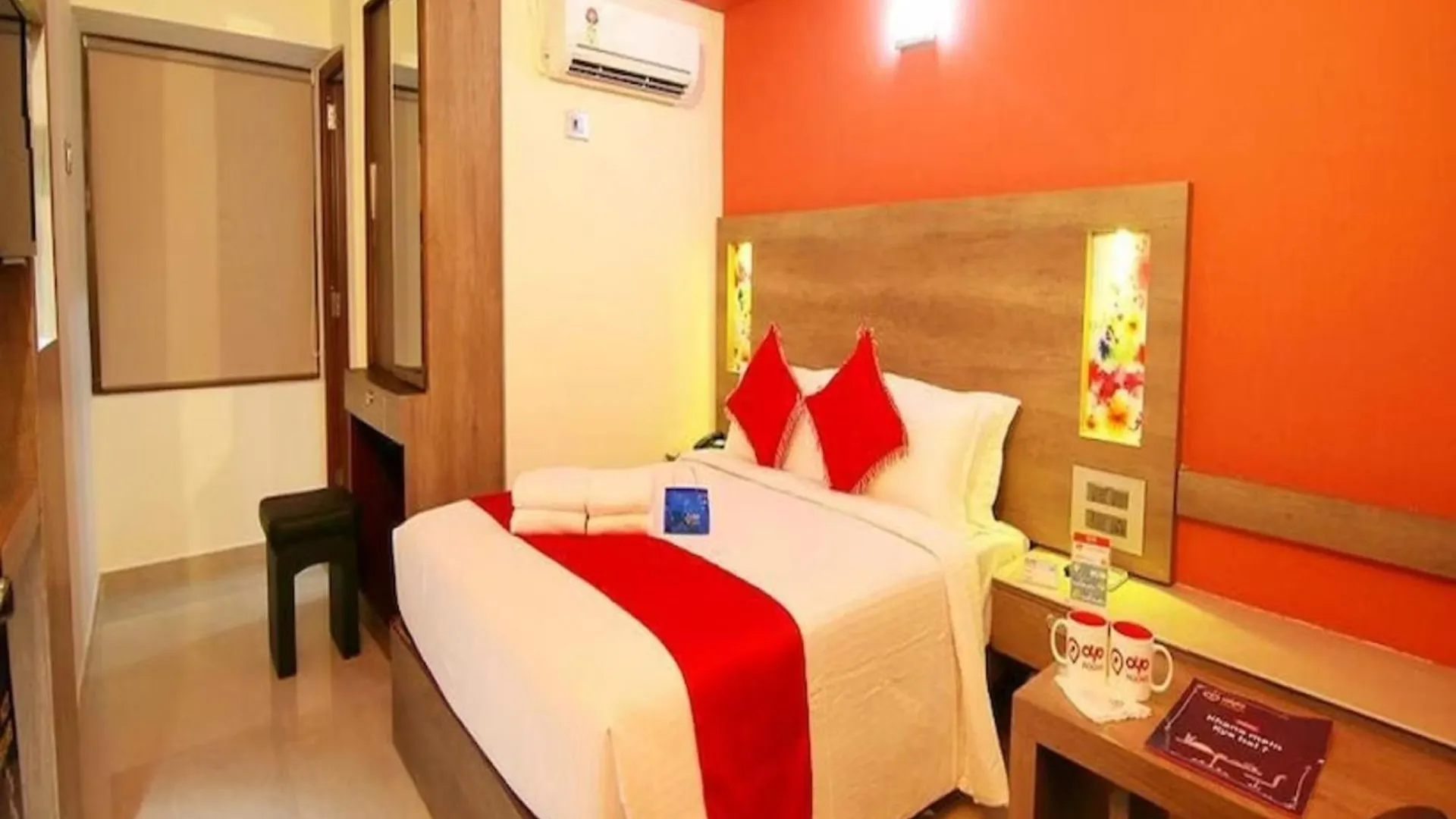 Hotel New Ashiyana Palace Near Ganga Ghat And Vishwanath Temple Varanasi