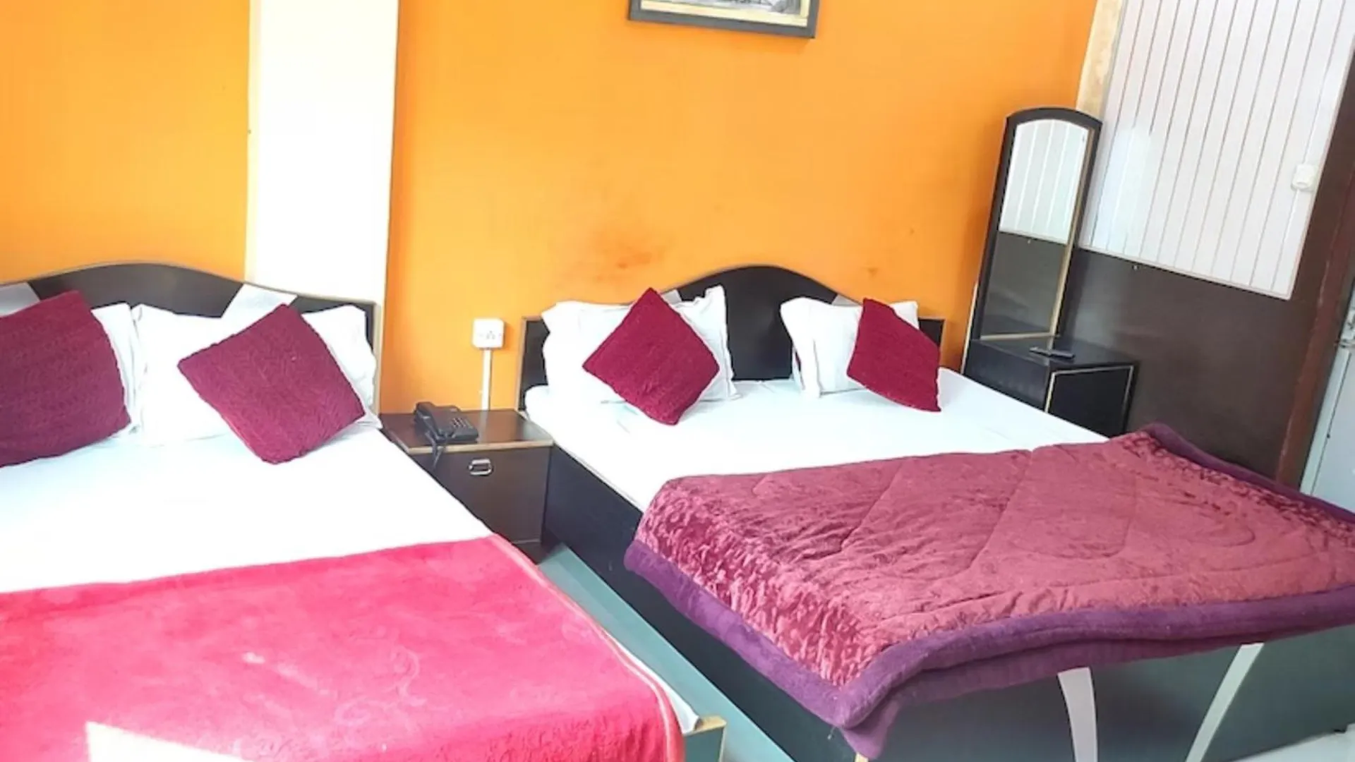 Hotel New Ashiyana Palace Near Ganga Ghat And Vishwanath Temple Varanasi