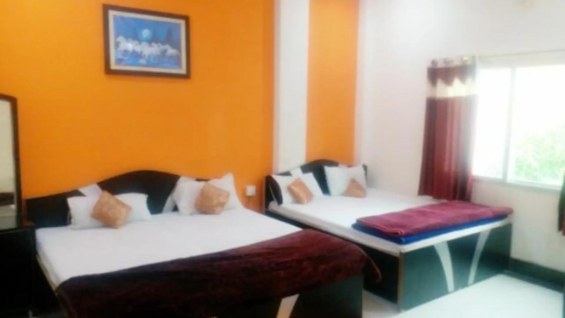 Hotel New Ashiyana Palace Near Ganga Ghat And Vishwanath Temple Varanasi
